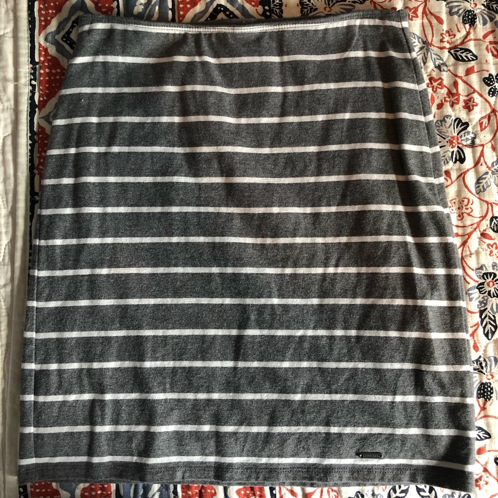 Grey and white striped XS Hollister skirt